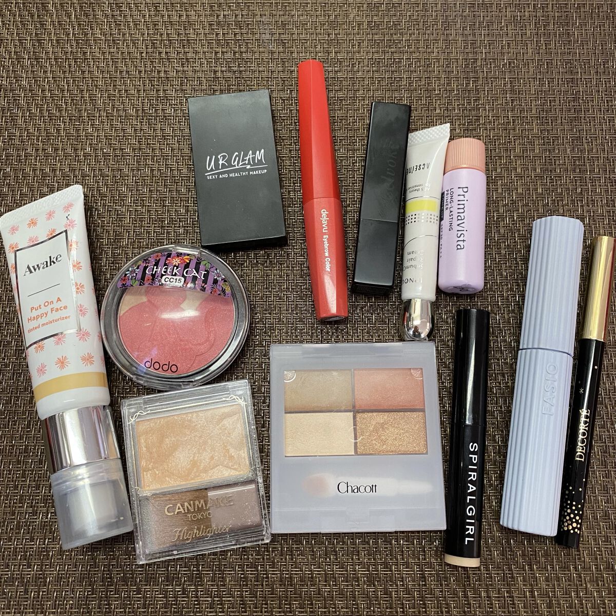 プットオンアハッピーフェイス ティンティド モイスチュアライザー/Awake/CCクリームを使ったクチコミ（3枚目）