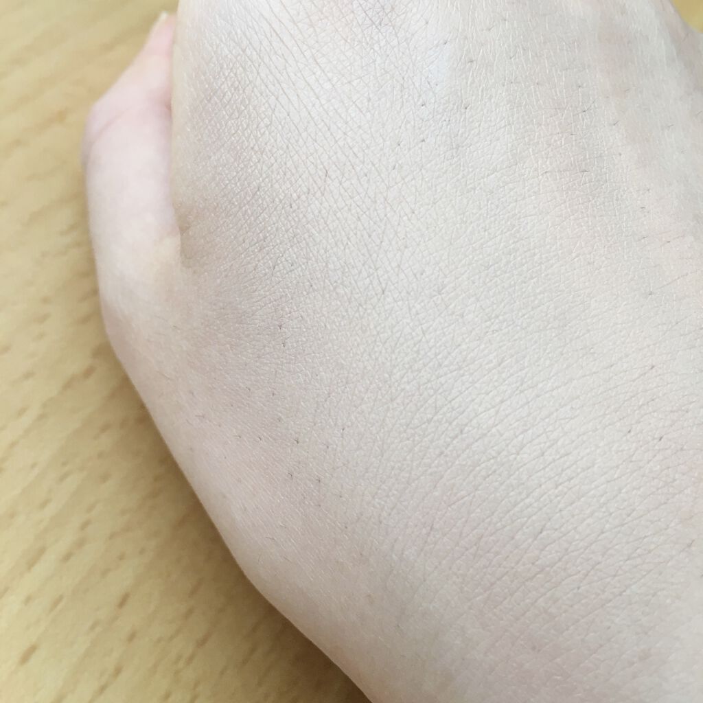 NARS ナチュラルラディアント ロングウェア クッションファンデーションのクチコミ「NARS クッションファンデーション
ファンデーションの厚塗り感が苦手でファンデーション難民だ.....」（2枚目）