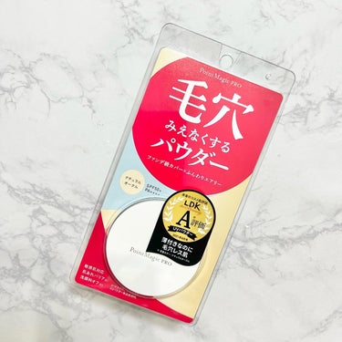 ポイントマジックPRO プレストパウダー Cのクチコミ「.

ポイントマジックPROで
毛穴レス肌〜✨✨

薄づきでふわっとした肌に仕上がるよ♡
毛穴.....」（3枚目）