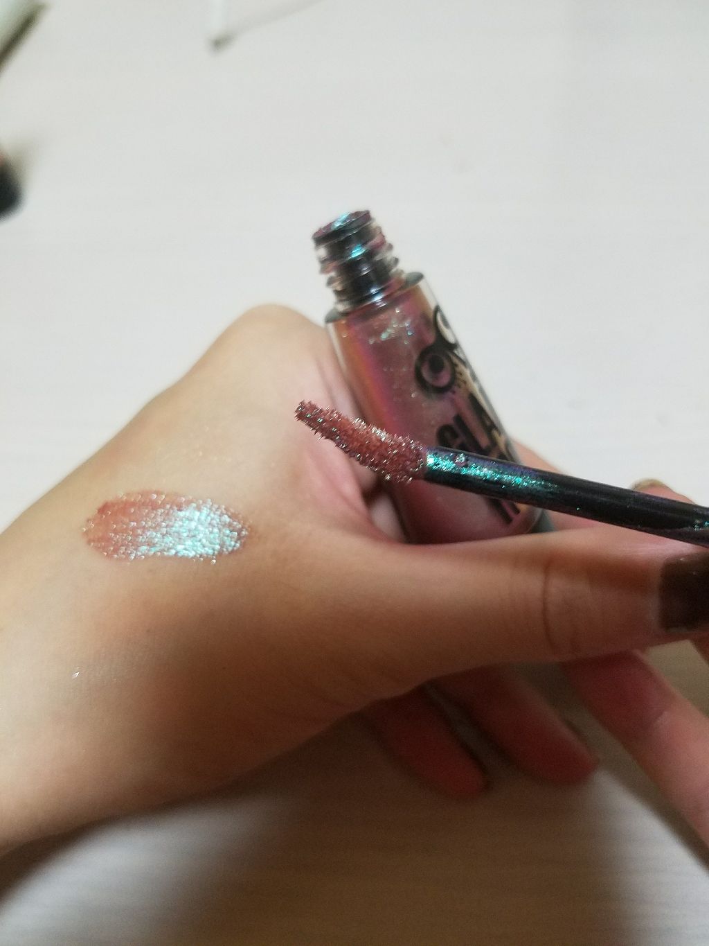 グラムロックストロビングアイズ　01 MetaI Crush/too cool for school/リキッドアイシャドウを使ったクチコミ（2枚目）