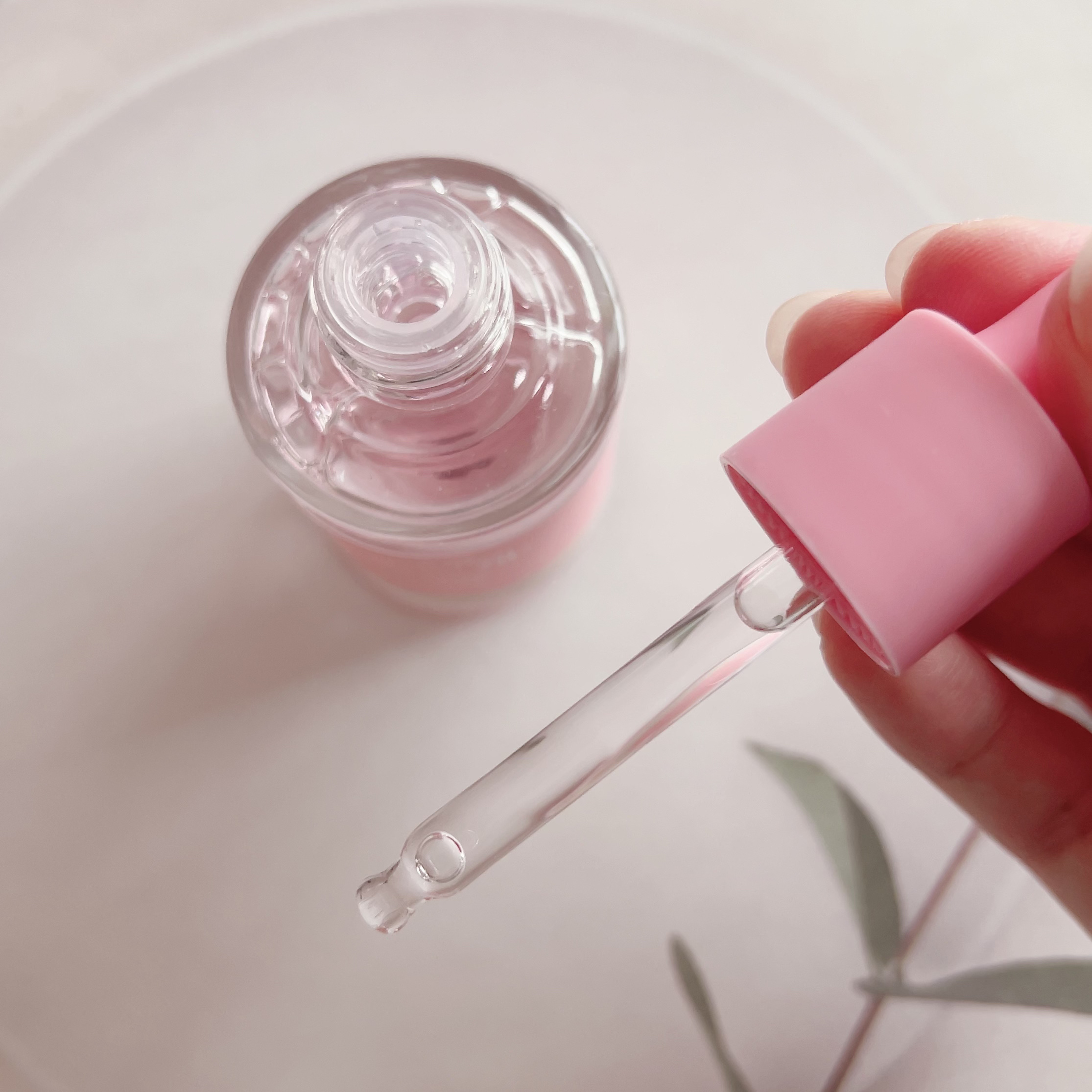 ピンクアロエムチンセラム/APRILSKIN/美容液を使ったクチコミ（2枚目）