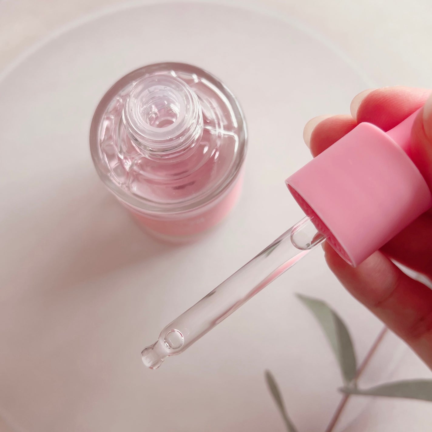 ピンクアロエムチンセラム/APRILSKIN/美容液を使ったクチコミ(2枚目)