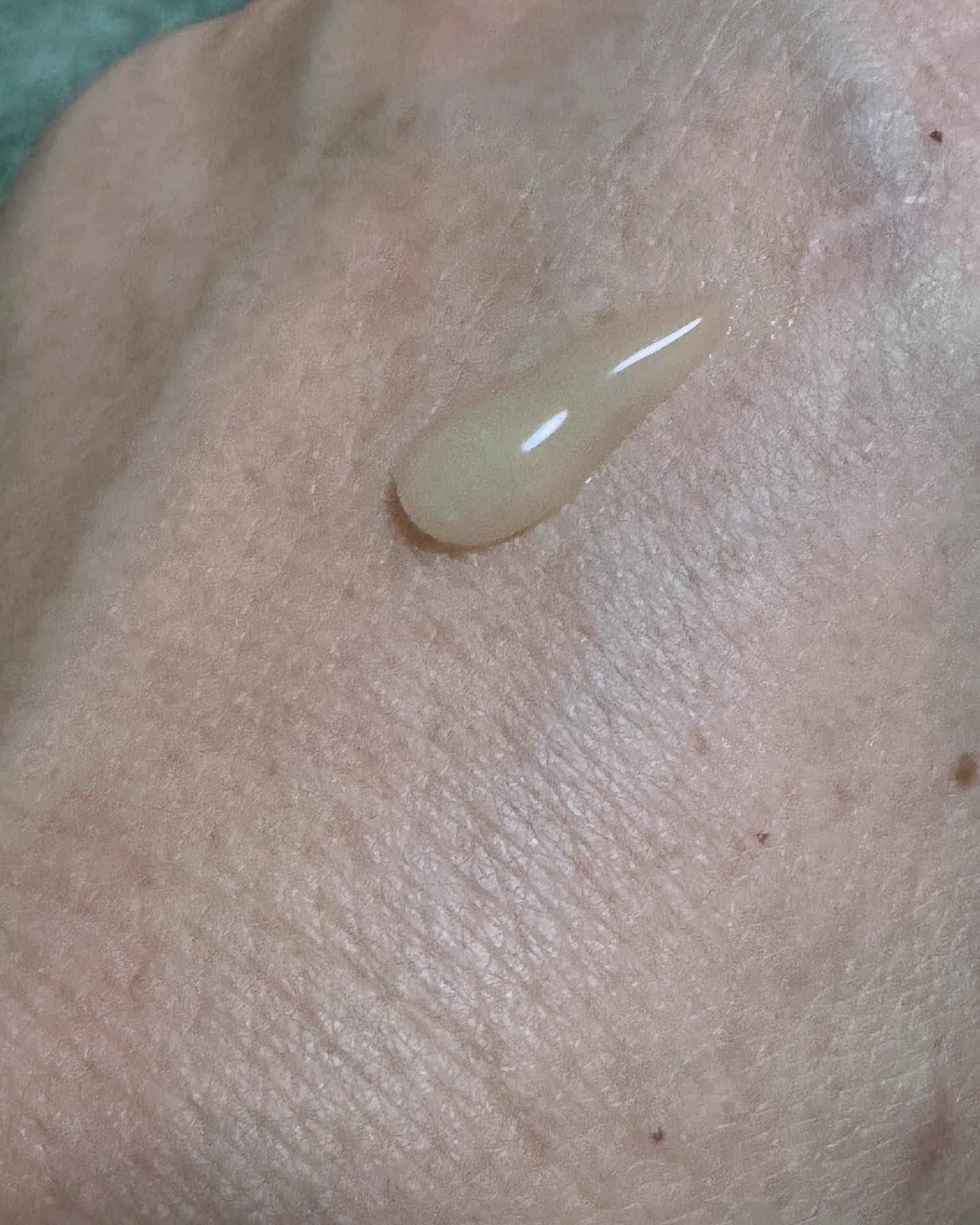 エレンシリア cpp コラーゲン 80 インテンシブ アイクリーム/Elensilia/アイケア・アイクリームを使ったクチコミ（3枚目）