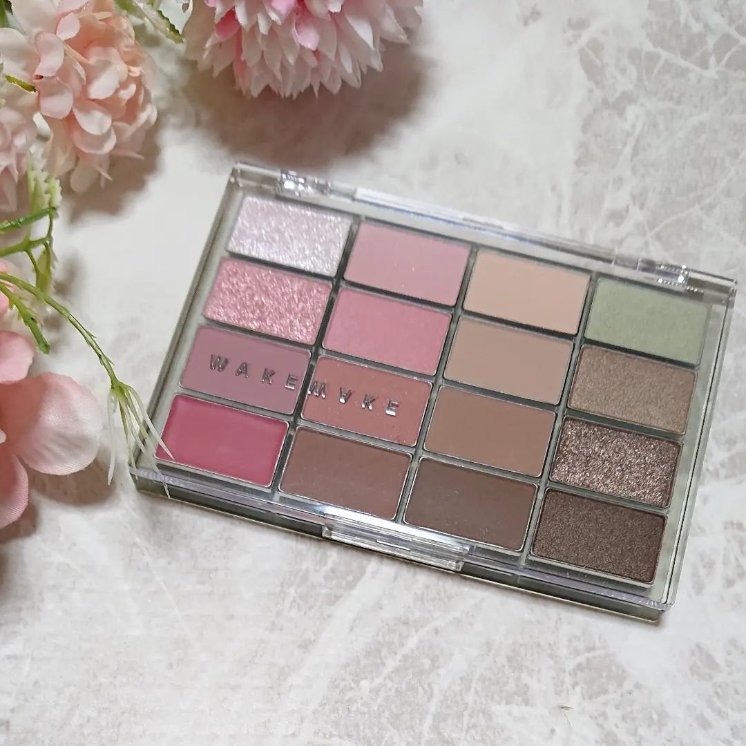 ソフトブラーリングアイパレット/wakemake/アイシャドウパレットを使ったクチコミ(3枚目)