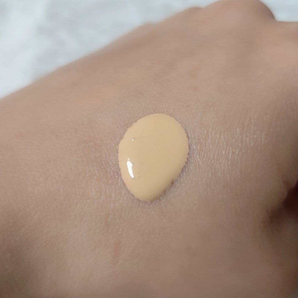 ボーン ディス ウェイ アンディテクタブル 24H マット ファンデーション/Too Faced/リキッドファンデーションを使ったクチコミ(3枚目)