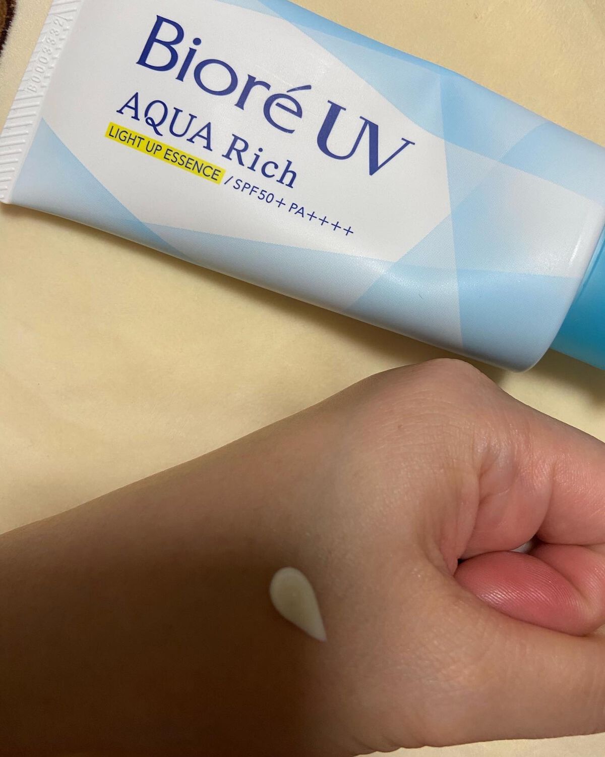 ビオレUV アクアリッチ ライトアップエッセンス/ビオレ/日焼け止めクリームを使ったクチコミ(1枚目)