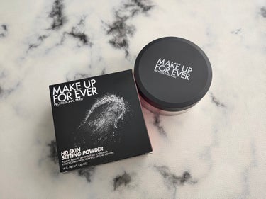 MAKE UP FOR EVER HD スキン セッティングパウダーのクチコミ「＜HD スキン セッティングパウダー＞を愛用中💖

大きめな造りの容器となっており、内容量は1.....」（2枚目）