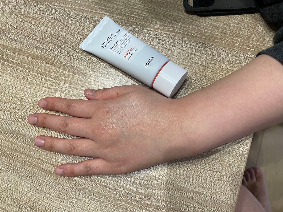 ビタミンEバイタライジングUVクリーム SFP50+/COSRX/日焼け止めクリームを使ったクチコミ(4枚目)