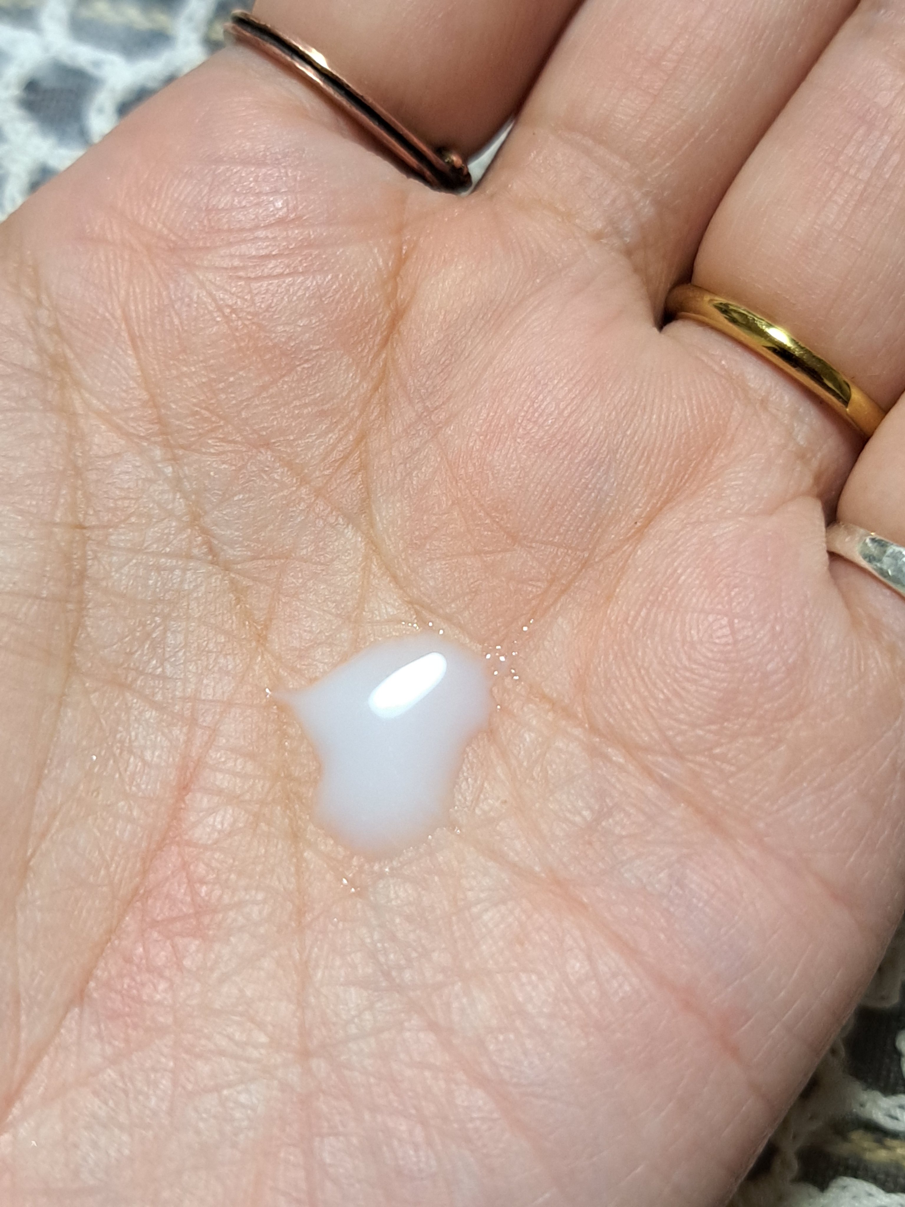 薬用雪肌精 ブライトニング エッセンス ローション トライアル 30ml/雪肌精/化粧水を使ったクチコミ（2枚目）