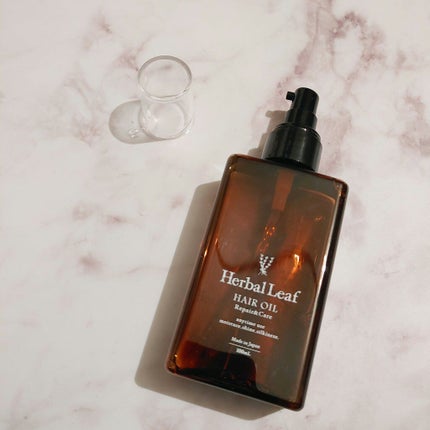 オーガニックヘアオイル フレッシュティーの香り/ハーバルリーフ/ヘアオイルを使ったクチコミ(2枚目)