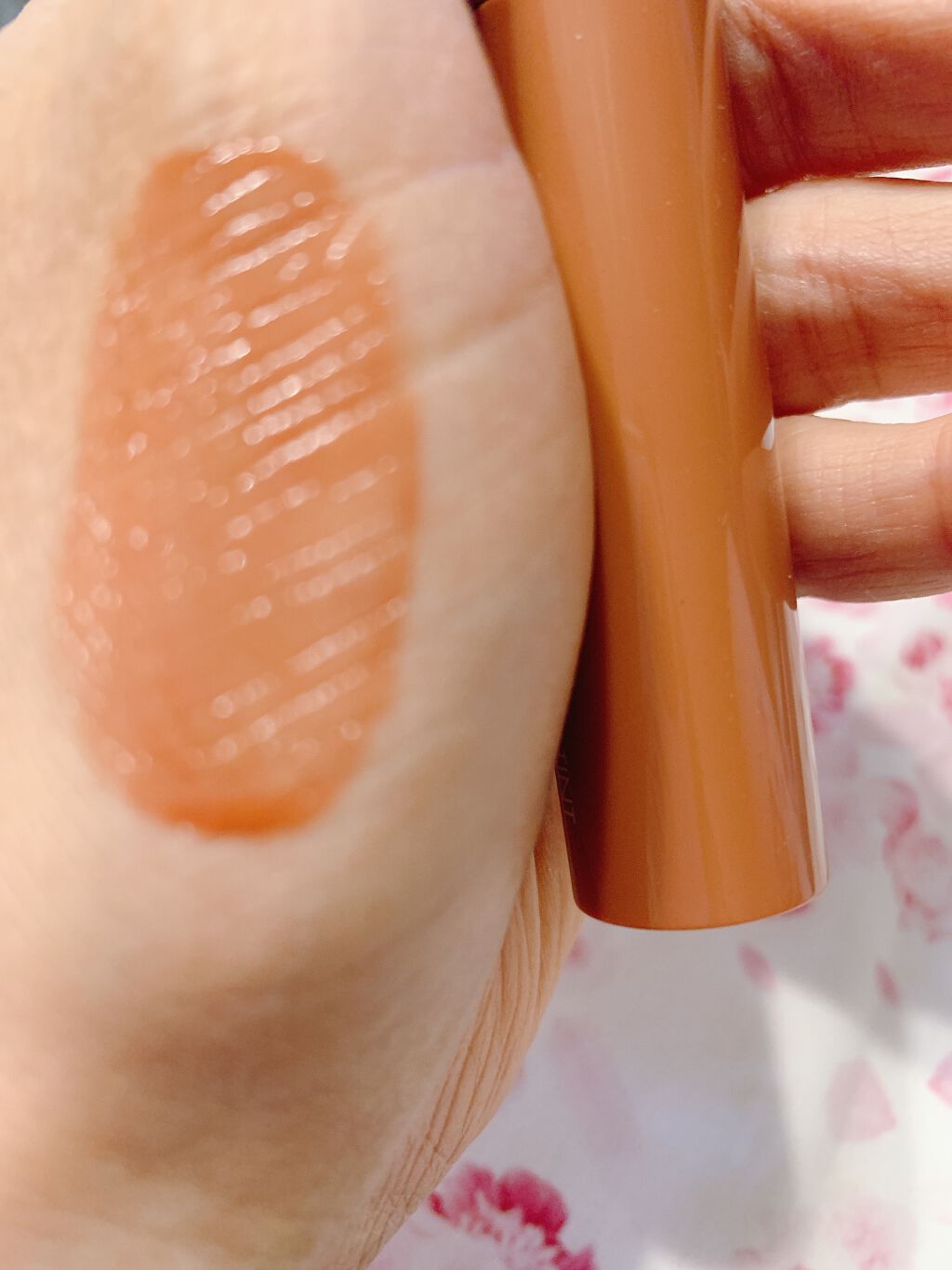 ジューシーラスティングティント/rom&nd/リップティントを使ったクチコミ（3枚目）