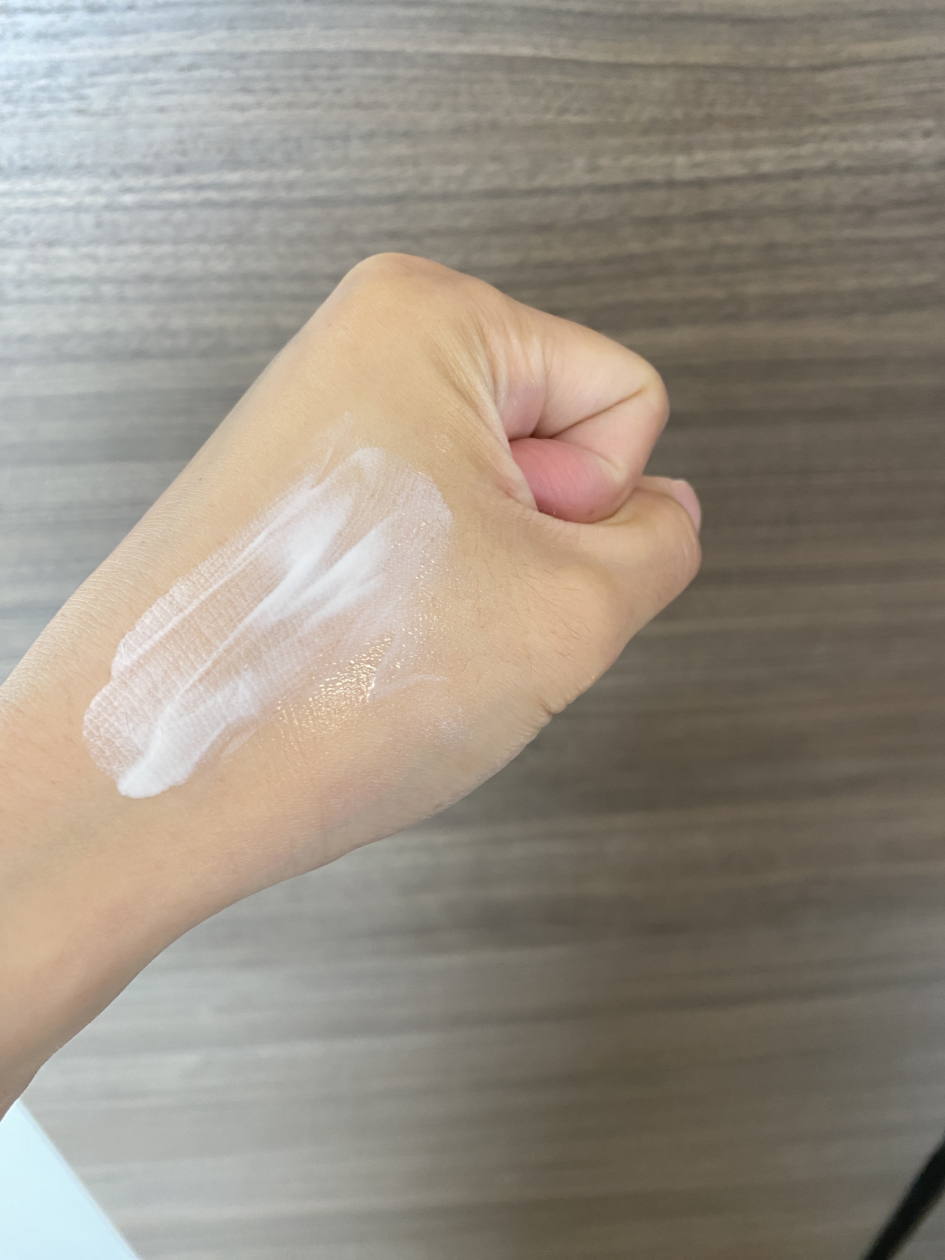 ヒアルーシカ ウォーターフィット サンセラム/SKIN1004/日焼け止めローションを使ったクチコミ（3枚目）