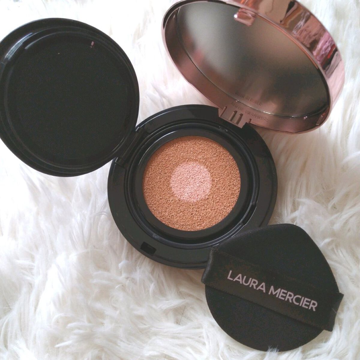 フローレス ルミエール ラディアンス パーフェクティング トーンアップ クッション FAIR ROSE/ローラ メルシエ/クッションファンデーションを使ったクチコミ（2枚目）