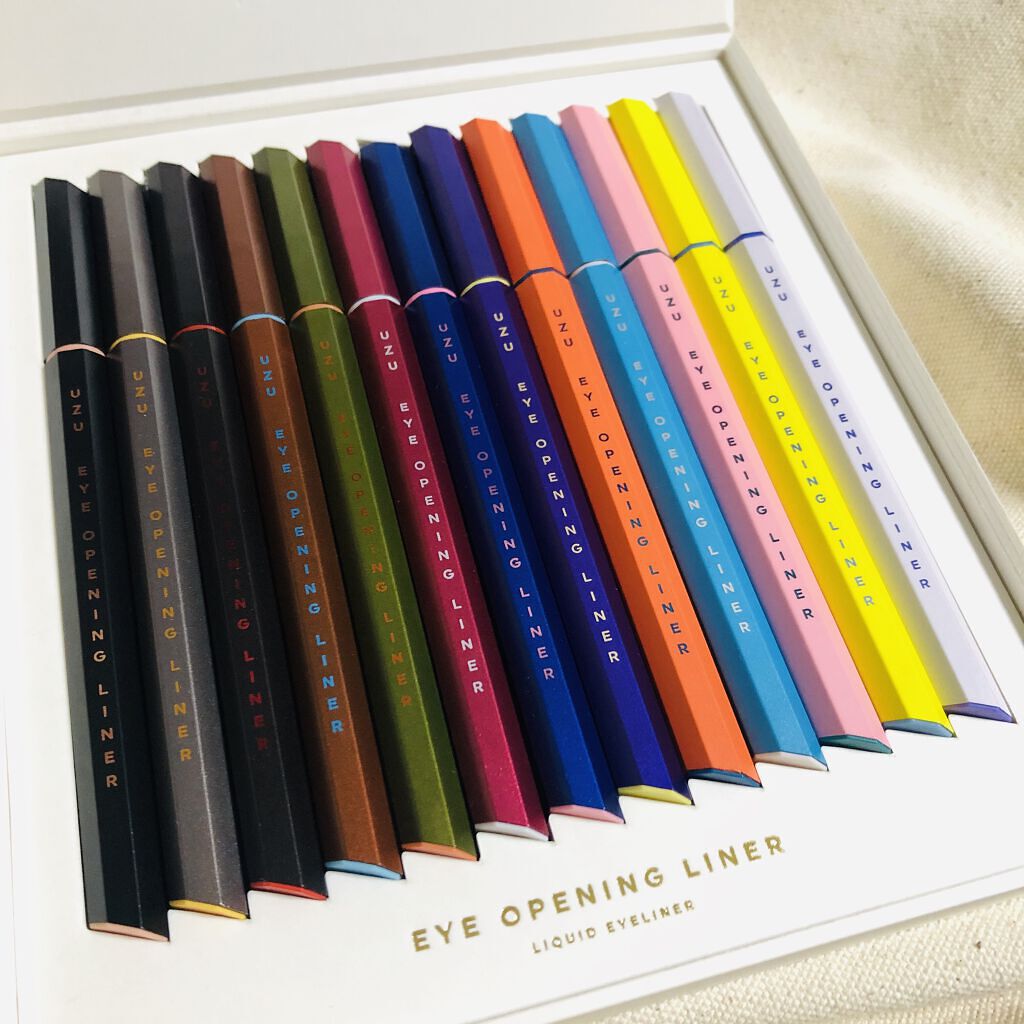 EYE OPENING LINER/UZU BY FLOWFUSHI/リキッドアイライナーを使ったクチコミ（1枚目）