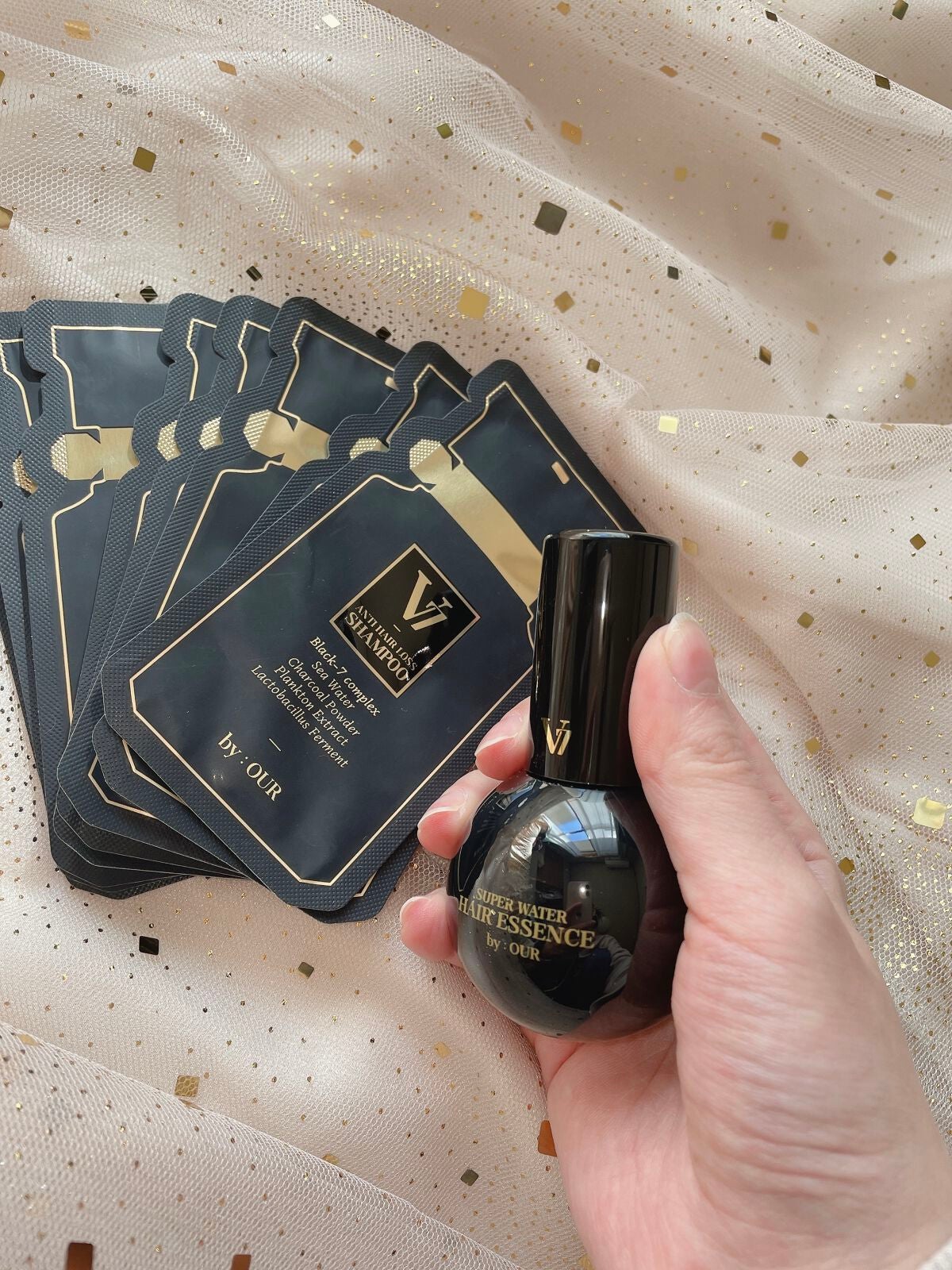 V7 スーパーウォーター ヘアエッセンス/by : OUR/アウトバストリートメントを使ったクチコミ(1枚目)