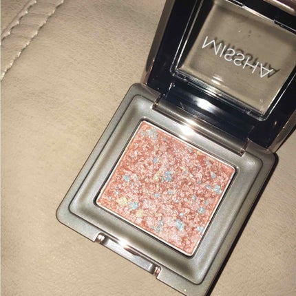 グリッタープリズム シャドウ/MISSHA/グリッターを使ったクチコミ(2枚目)