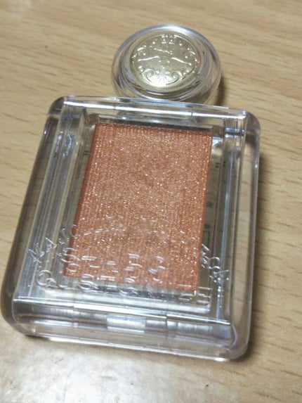 シャドーカスタマイズ/MAJOLICA MAJORCA/単色アイシャドウを使ったクチコミ(1枚目)