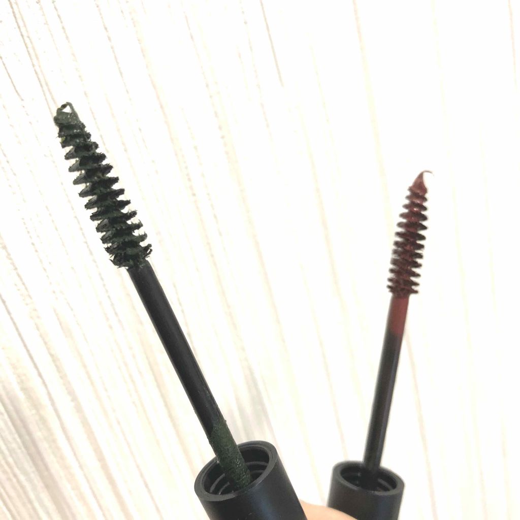 DAISO WHY NOT SPINNS マスカラのクチコミ「DAISOとSPINNSのコラボ
カラーマスカラのカーキとボルドーの紹介です。（ブラックとブラ.....」（2枚目）