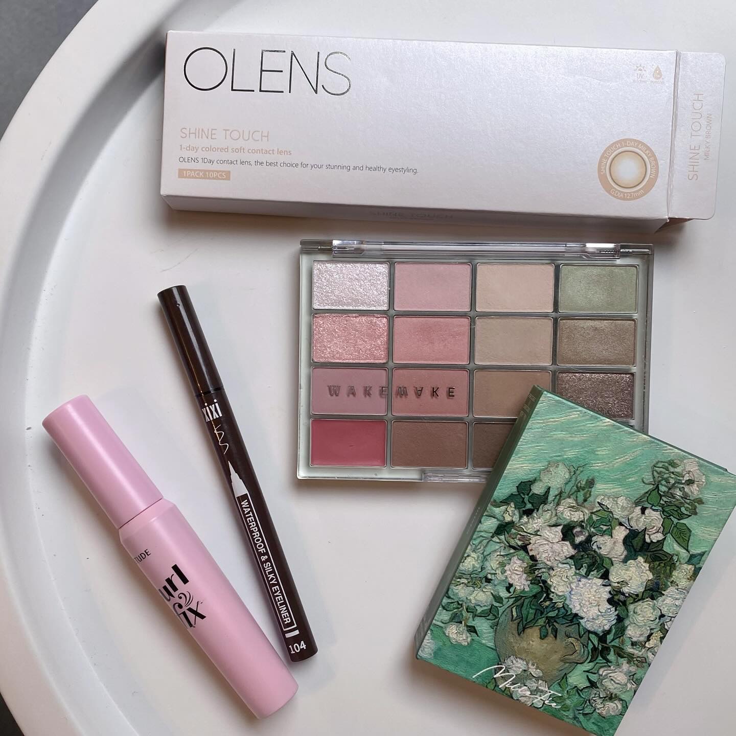 ソフトブラーリングアイパレット/wakemake/アイシャドウパレットを使ったクチコミ（2枚目）