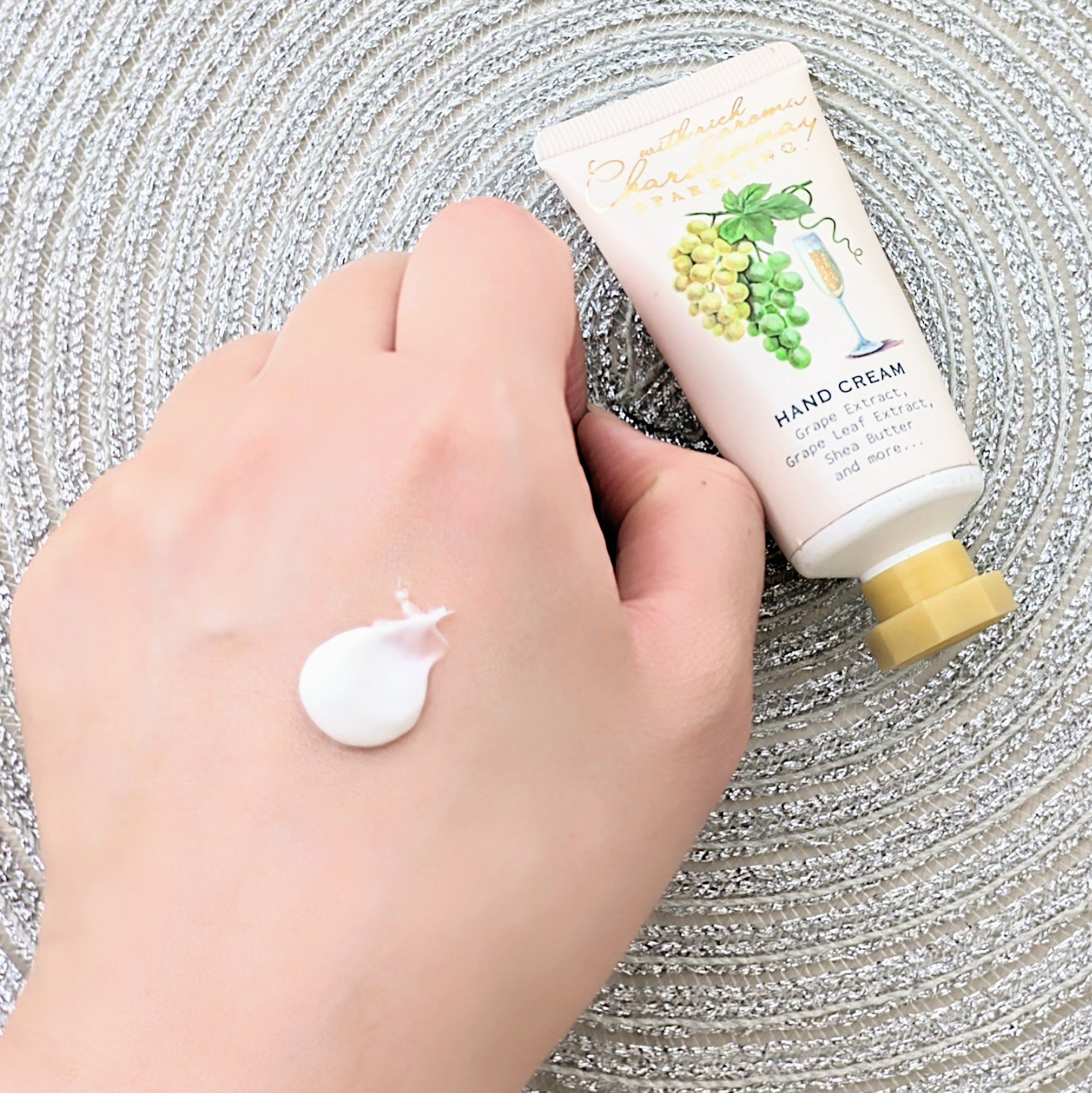 ハンドクリーム/シャルドネ/ハンドクリームを使ったクチコミ（3枚目）