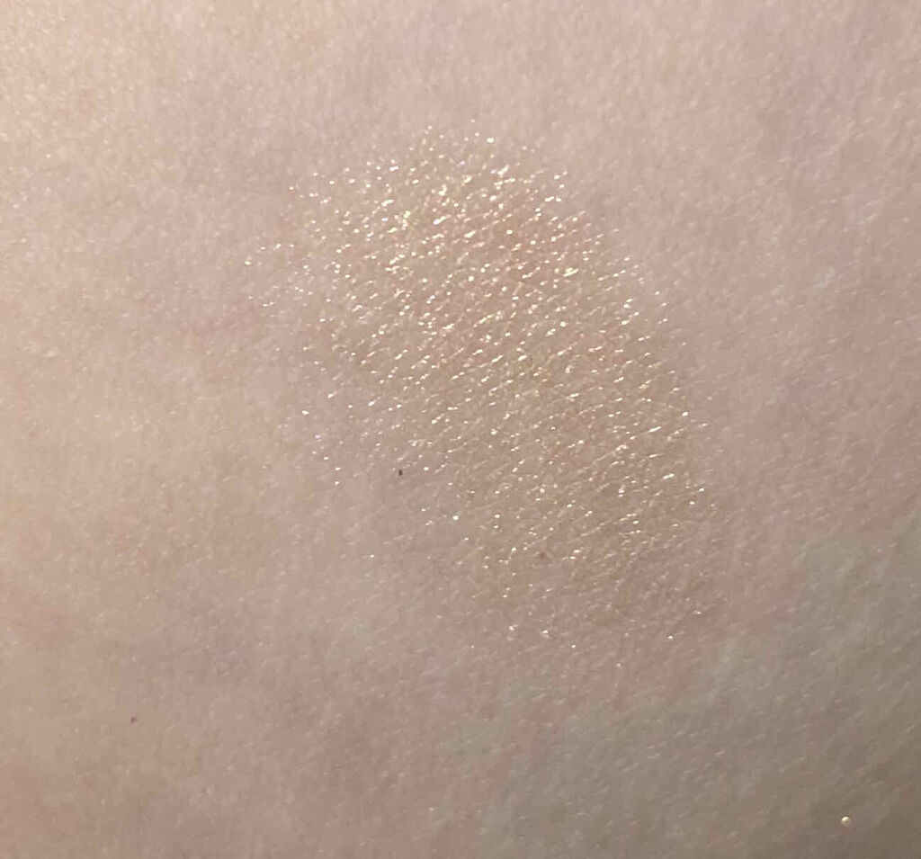 プリズム エアー シャドウ/CLIO/単色アイシャドウを使ったクチコミ（2枚目）