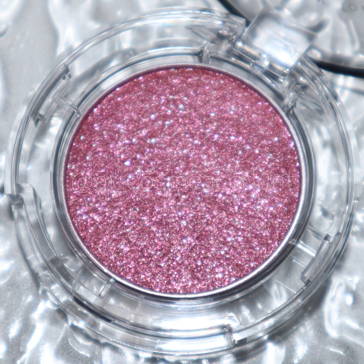 マルチグリッターカラー/ENBAN TOKYO/単色アイシャドウを使ったクチコミ(2枚目)