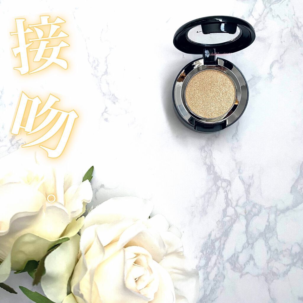 ダズルシャドウ エクストリーム キス オブ クリフト/M・A・C/単色アイシャドウを使ったクチコミ（1枚目）