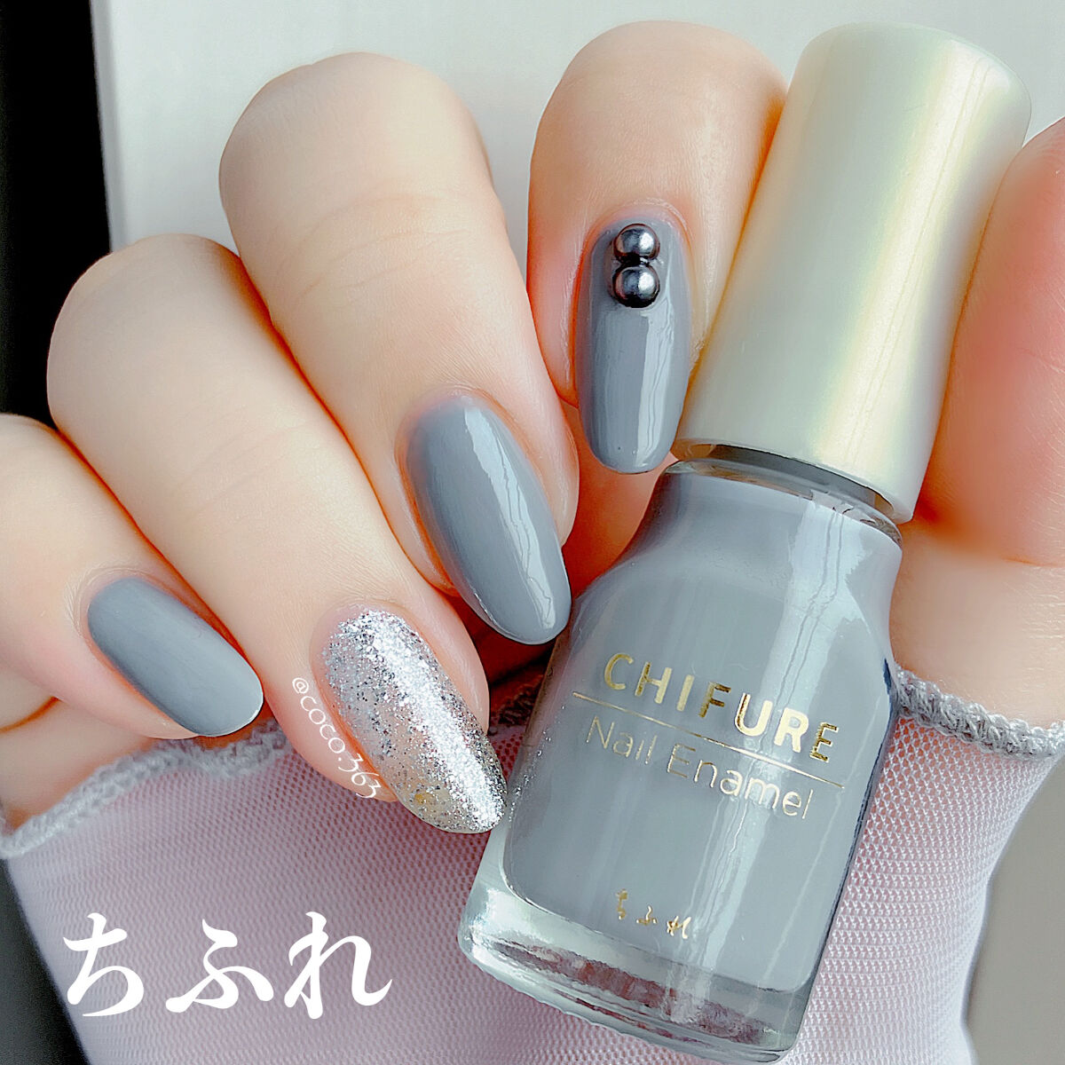 #cocoちふれネイル,#ちふれネイル,#春ネイル,#グレーネイル,#シルバーネイル,#透明感ネイル,#上品ネイル,#セルフネイル,#ネイル,#ポリッシュネイルのネイルデザイン