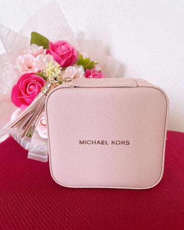 すずらん♡ 美容.恋愛ライター on LIPS 「すずらんです🌸🌸かわゆいMICHAELKORS🌸マイケルコース..」（1枚目）