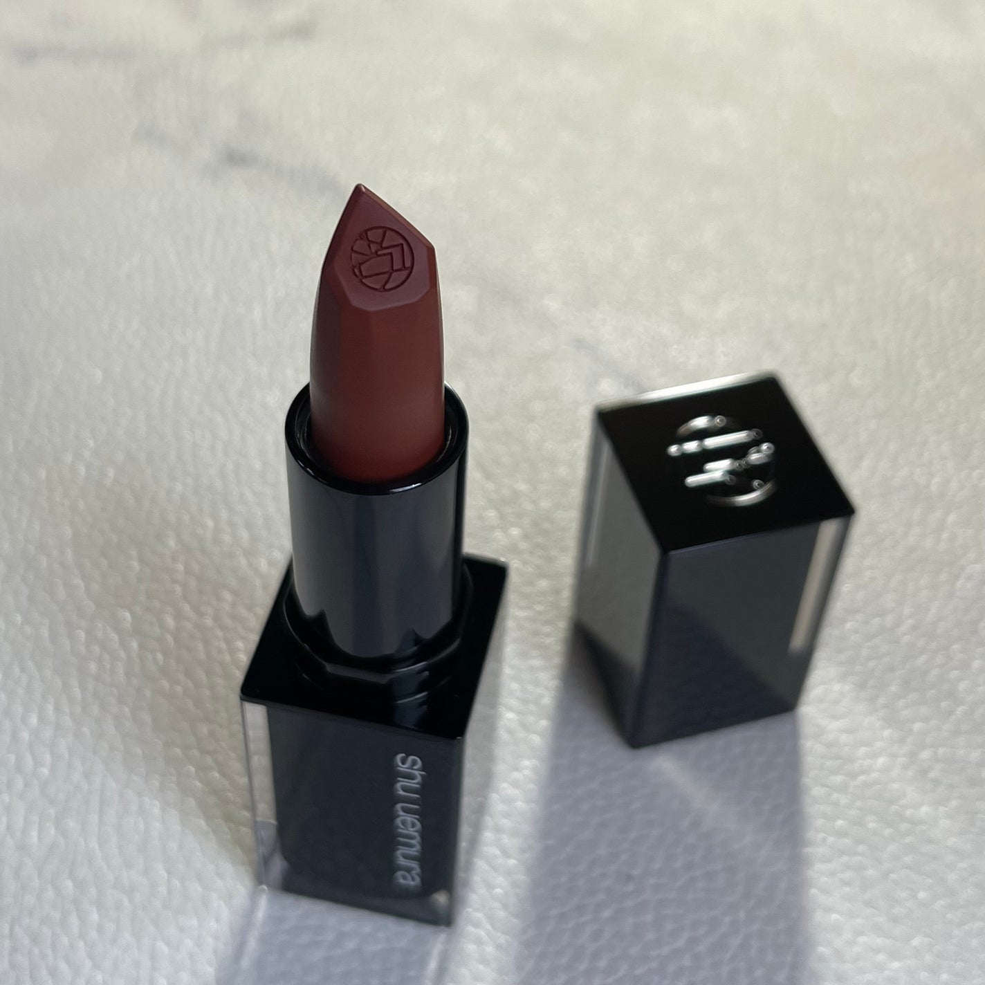 キヌ ルージュ マット/shu uemura/口紅を使ったクチコミ(6枚目)