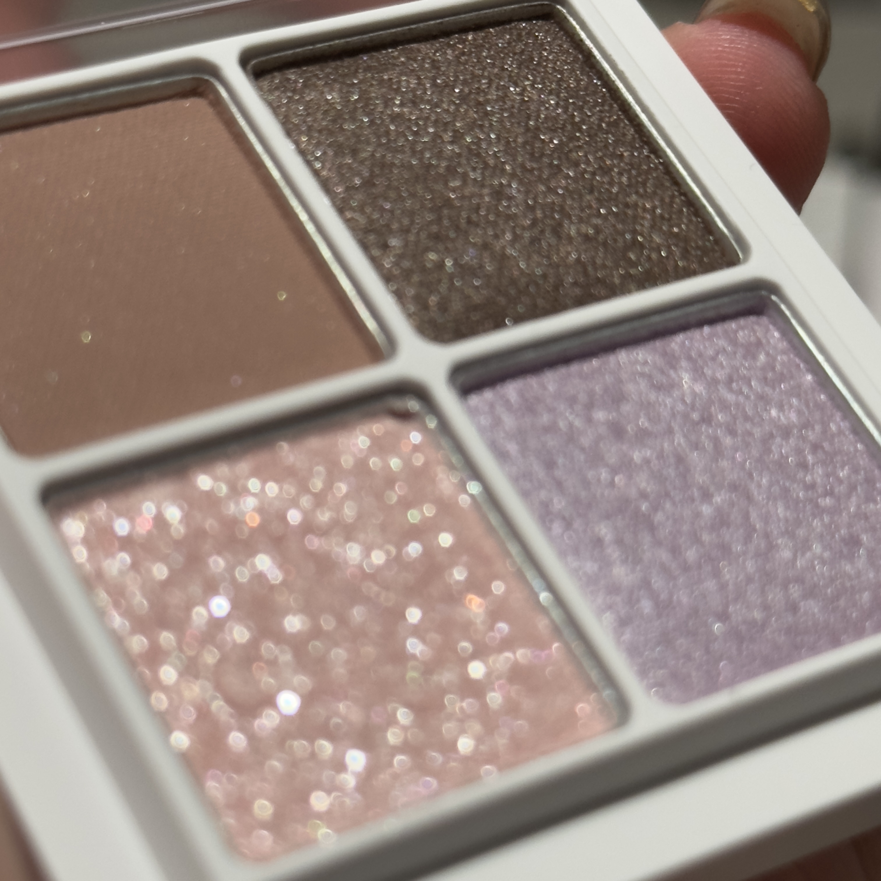 THE アイパレR/b idol/アイシャドウパレットを使ったクチコミ（1枚目）