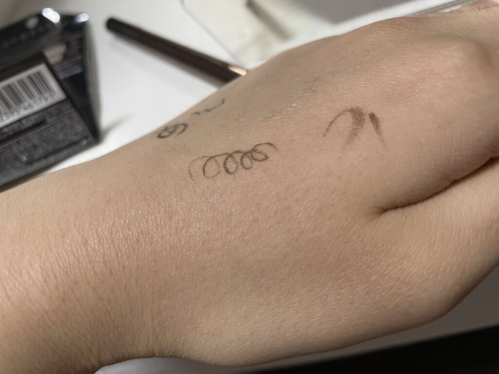 ハイパーシャープ ライナー R SB-1 シャドウブラウン/MAYBELLINE NEW YORK/リキッドアイライナーを使ったクチコミ（2枚目）