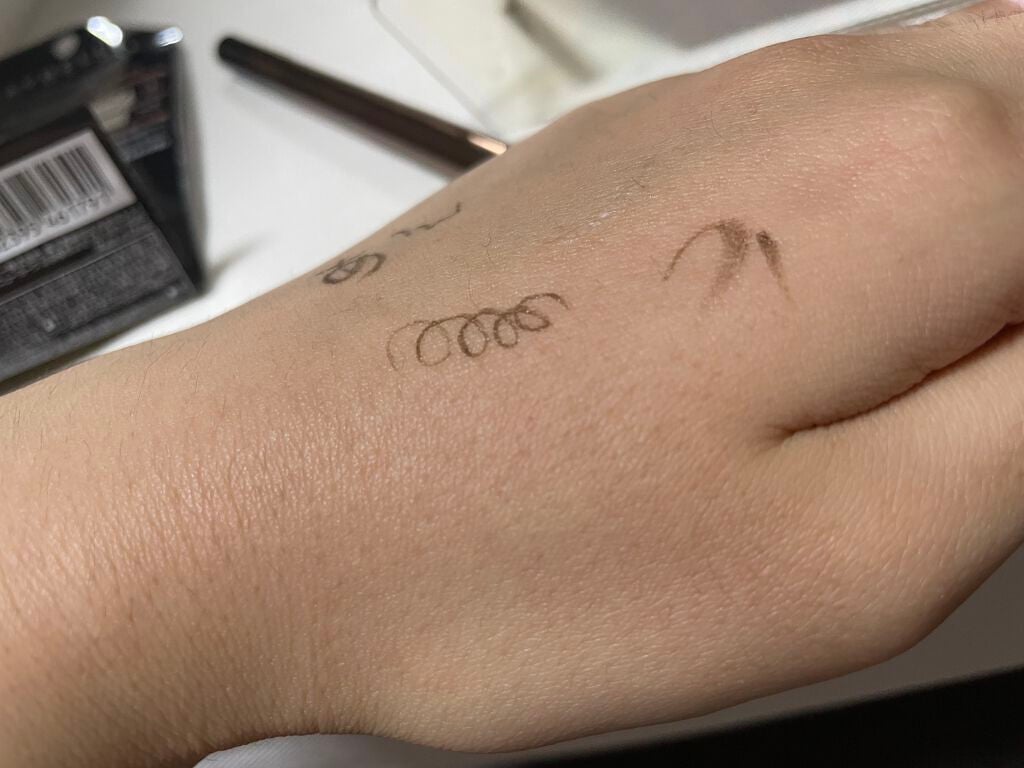 ハイパーシャープ ライナー R/MAYBELLINE NEW YORK/リキッドアイライナーを使ったクチコミ(2枚目)