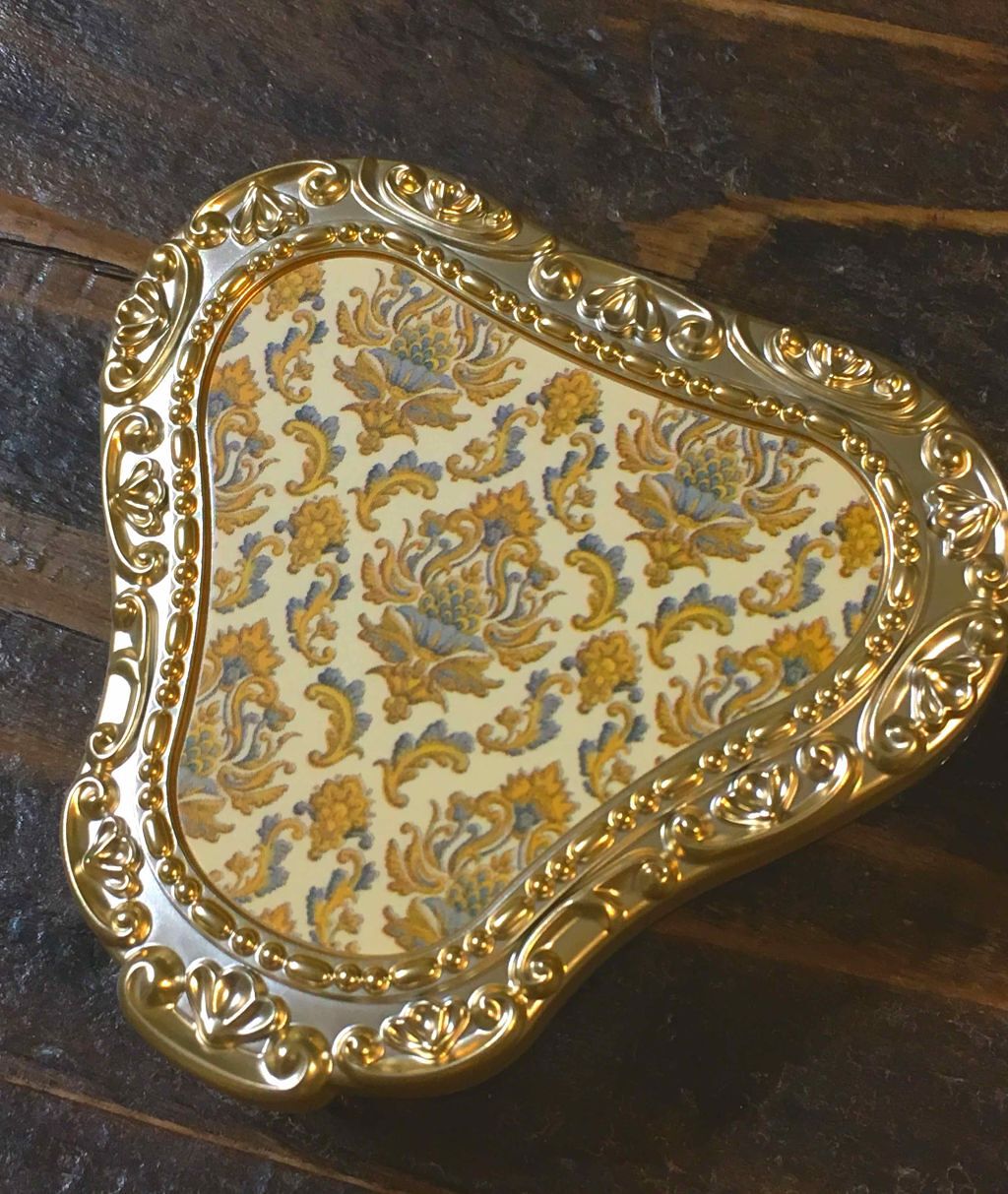 ANNA SUI フェイスカラー Mのクチコミ「アナスイ フェイスカラー #300💡

アナスイ、若い頃は大好きでした❤️
なんとなく、もぅ若.....」（2枚目）