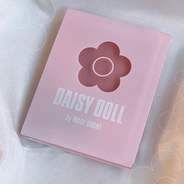 パウダーブラッシュ/DAISY DOLL by MARY QUANT/パウダーチークを使ったクチコミ（1枚目）