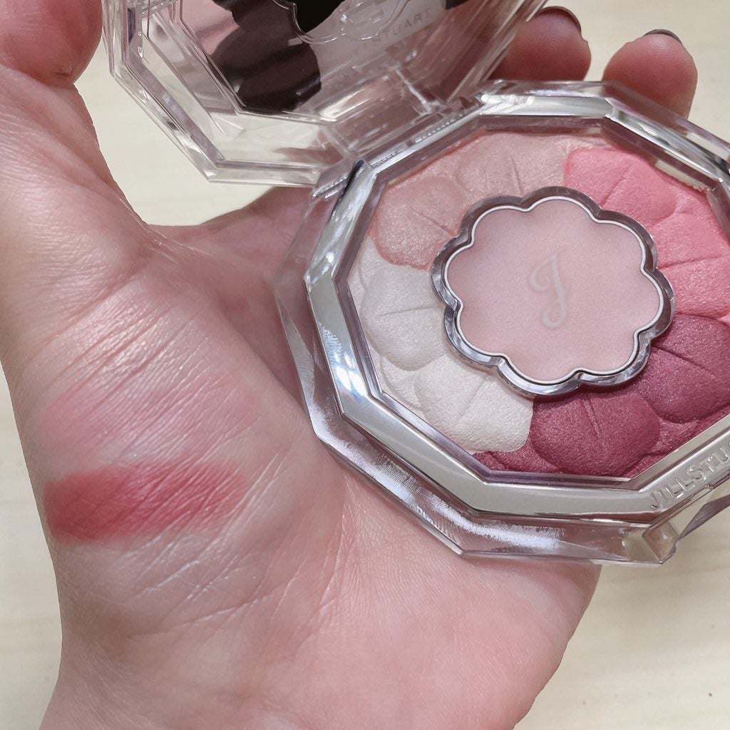 ジルスチュアート ブルームクチュール アイズ/JILL STUART/アイシャドウパレットを使ったクチコミ(1枚目)