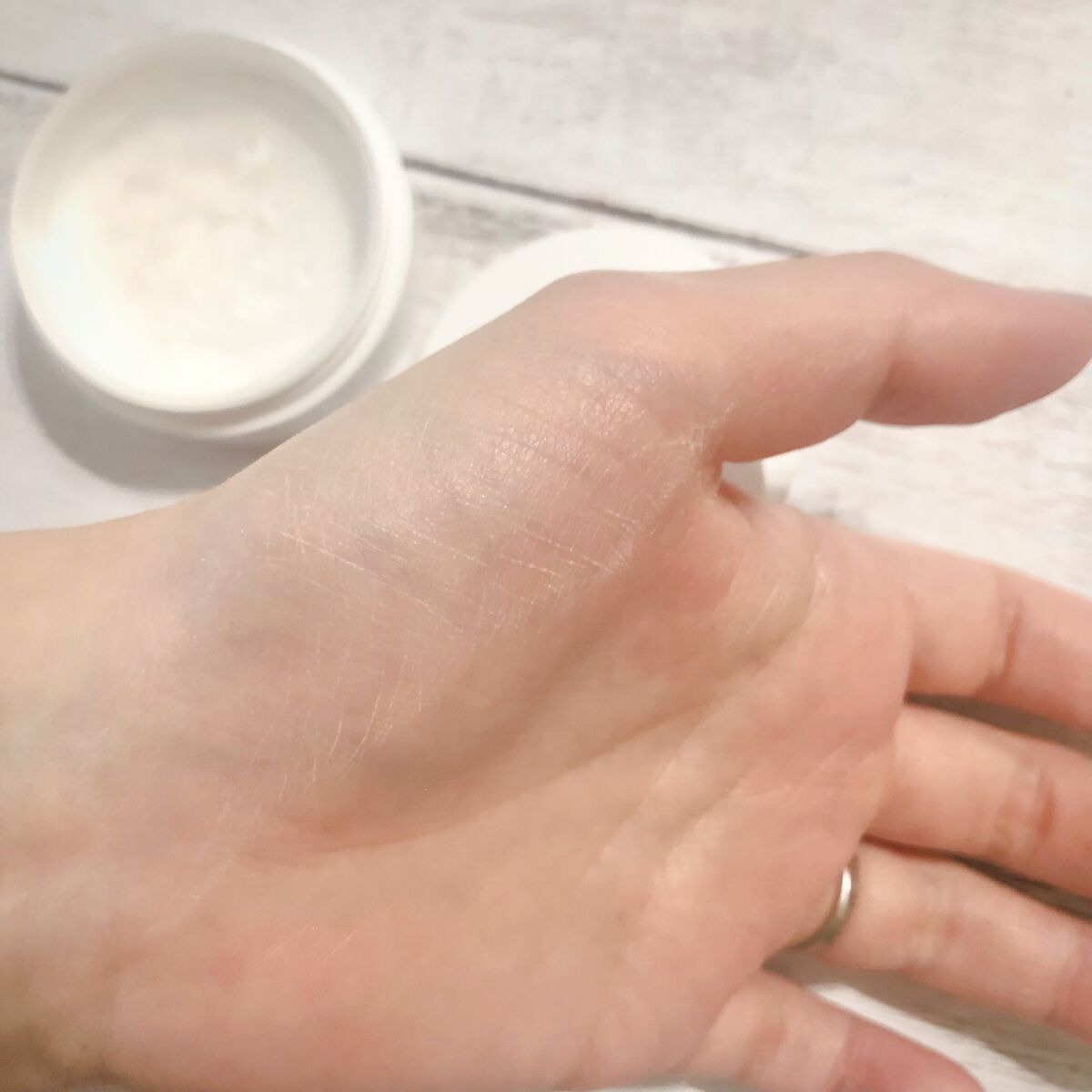 CICA ノーセバム マイルドパウダー/VT/ルースパウダーを使ったクチコミ(3枚目)