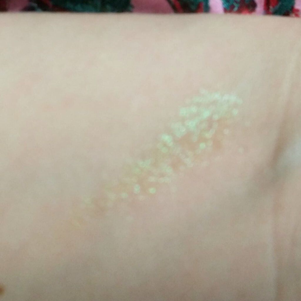 プレスド アイシャドー(レフィル)/shu uemura/単色アイシャドウを使ったクチコミ(4枚目)