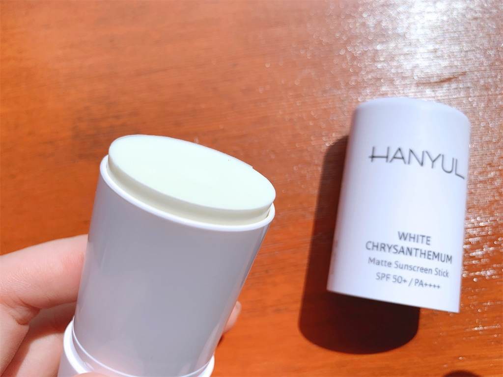 岩菊サラサラ サンスティック/HANYUL(ハンユル)/日焼け止めスティックを使ったクチコミ（3枚目）