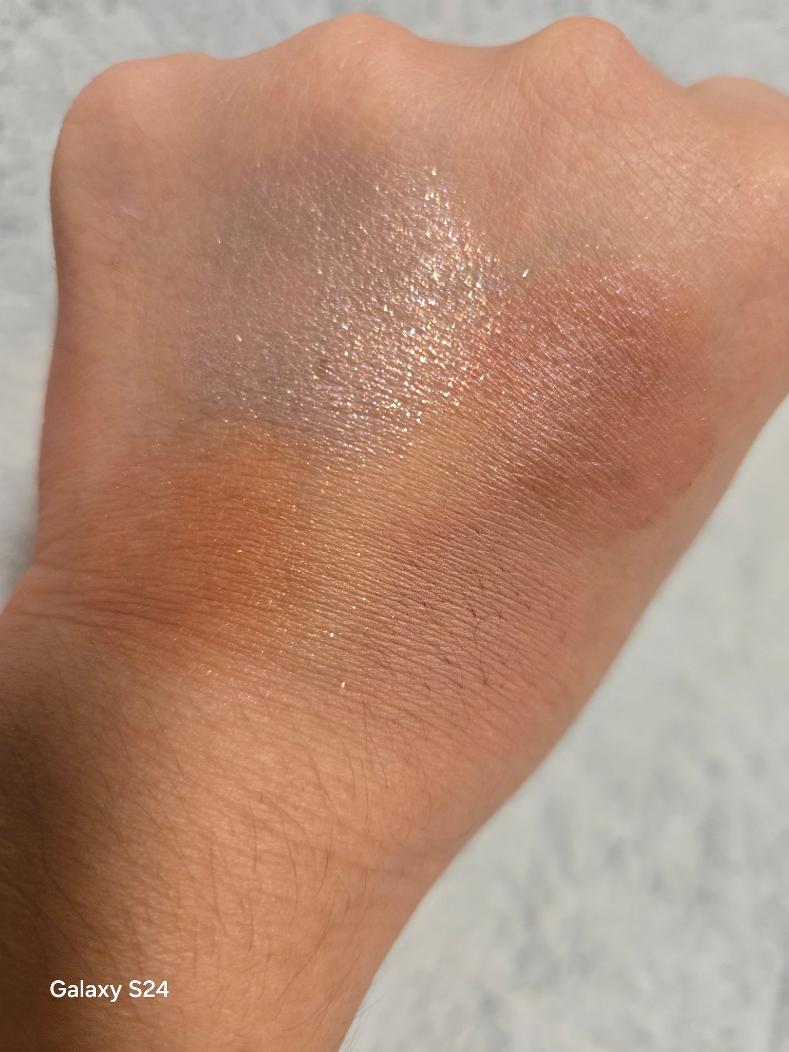 レブロン ダズル アイシャドウ クアッド/REVLON/アイシャドウパレットを使ったクチコミ（2枚目）