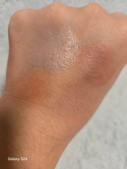 レブロン ダズル アイシャドウ クアッド/REVLON/アイシャドウパレットを使ったクチコミ(2枚目)