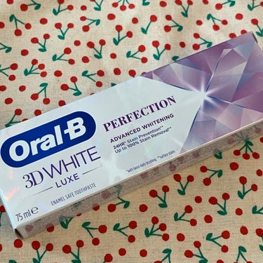 Oral-Bの歯磨き粉です。


物価が高くなって全ての無駄を見直した結果、歯磨き粉を変えました。


🤍理由
紫色だったから。

🤍会社
Oral-bの普通の歯磨き粉。

🤍味
不味くはない。平均的。