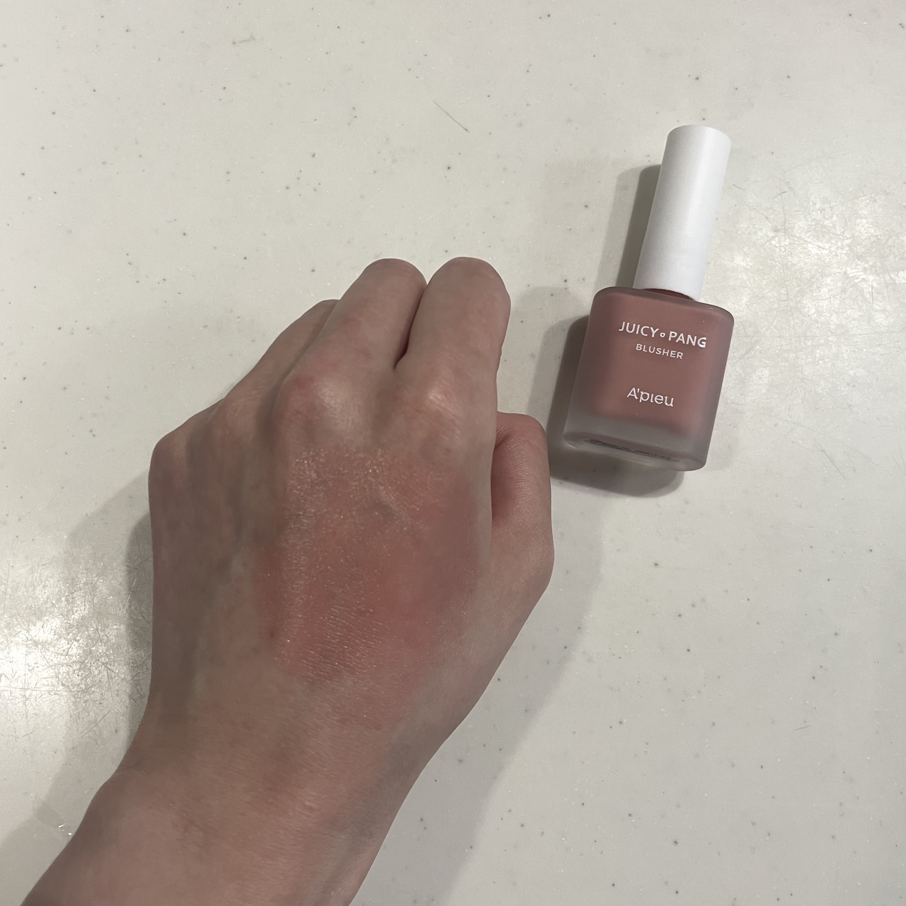 ジューシー パン ウォーター ブラッシャー CR01 PEACH/A’pieu/リキッドチークを使ったクチコミ（2枚目）