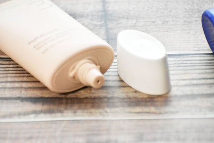 3番 ノーファンデ陶器肌トーンアップクリーム/numbuzin/化粧下地を使ったクチコミ(3枚目)