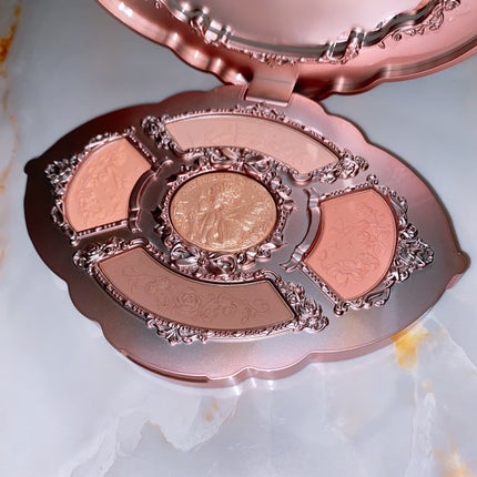 ミッドサマーフェアリーテイルズコレクション 5色アイシャドウパレット/FlowerKnows/アイシャドウパレットを使ったクチコミ(5枚目)