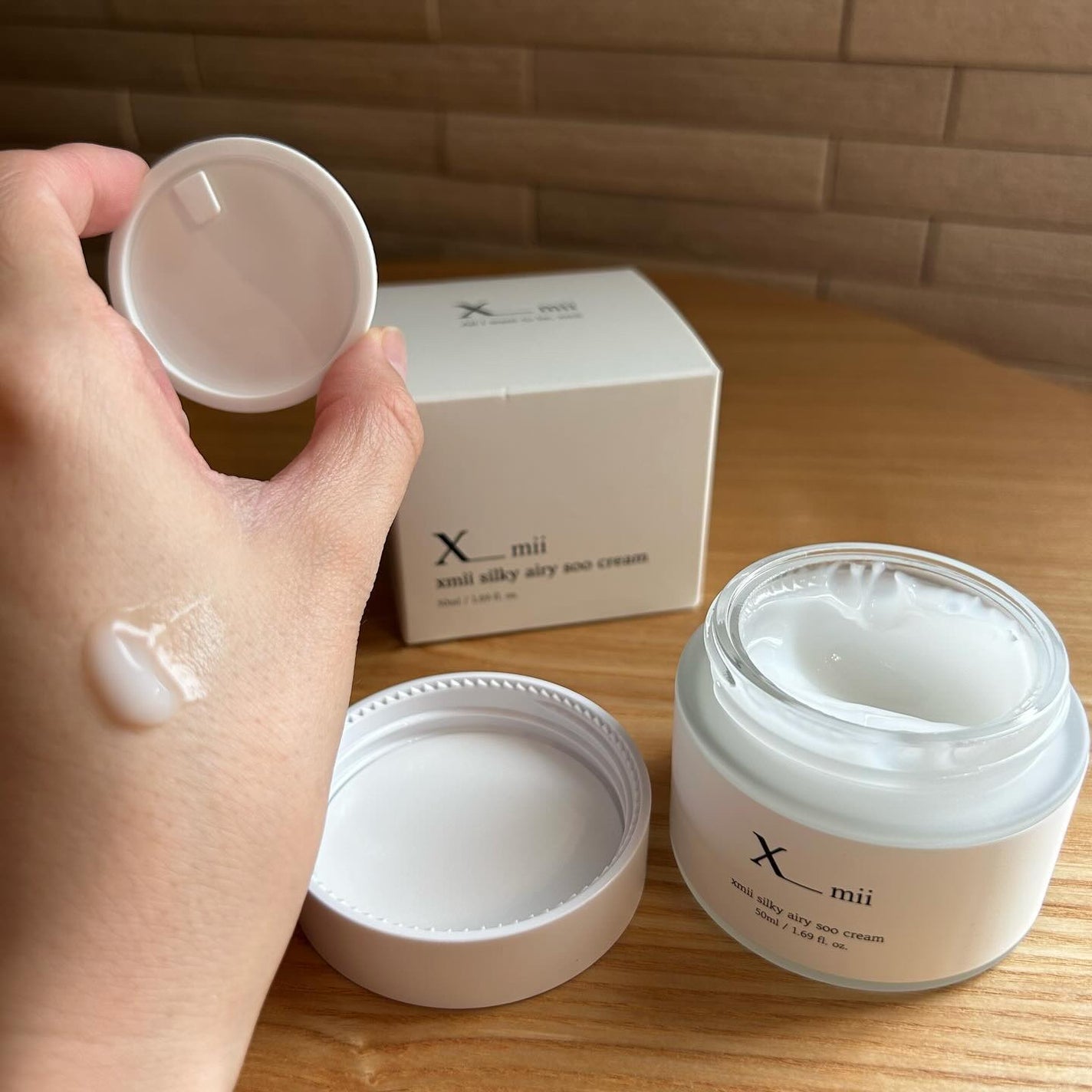 シルキーエアリーSooクリーム/xmii/フェイスクリームを使ったクチコミ(6枚目)