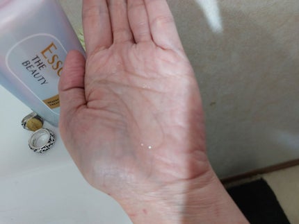 エッセンシャル プレミアム ウォータートリートメント EXスムース/エッセンシャル/アウトバストリートメントを使ったクチコミ(3枚目)