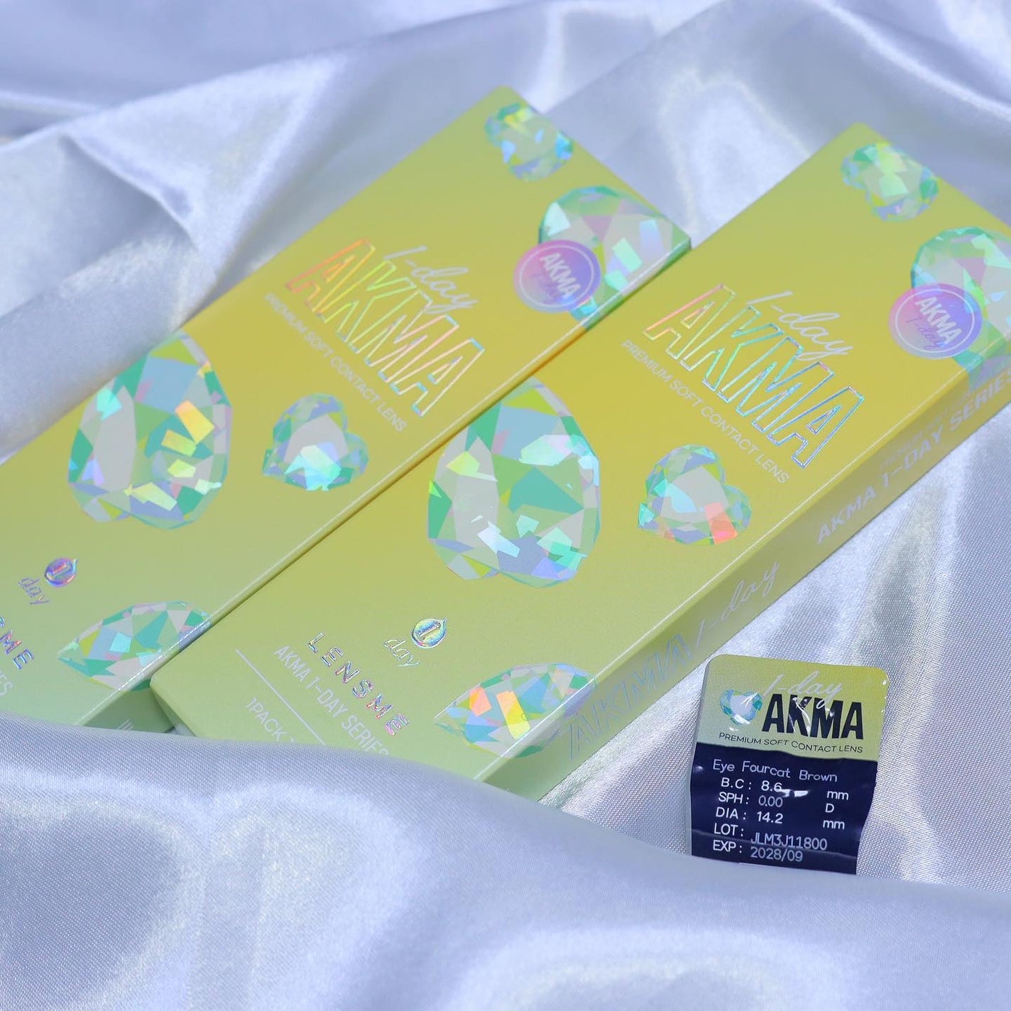 KAPI on LIPS ãAKMAEYEFOURCATBROWNð€ð€DIA14.2mmG..ãïŒ3æç®ïŒ