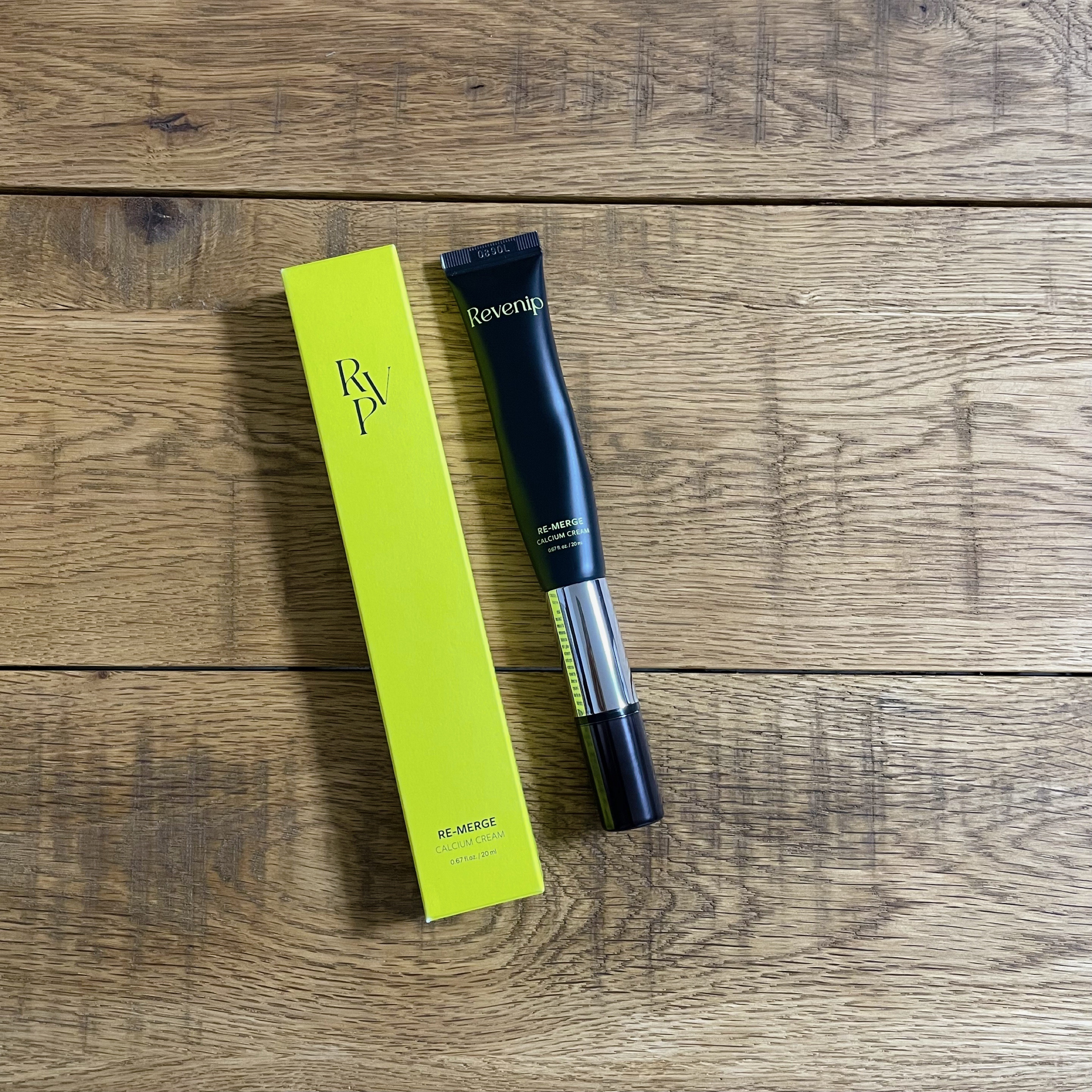 リマージカルシウム振動アイクリーム/REVENIP/フェイスクリームを使ったクチコミ（2枚目）