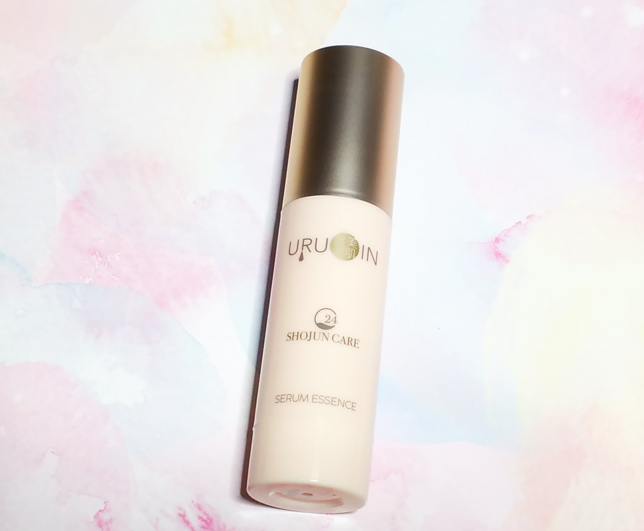 
ウルオイン セラム美容液
使ってみました✨

「高純度天然ヒト型セラミド」を含む５種類のセラミド「醤潤セラミド*1」、「醤潤酵母エキス*2」および「醤潤ブースター*3」を独自に配合した、乾燥角質と年齢肌にアプローチするスキンケアブランド「